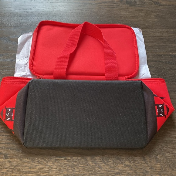 Trader Joe’s mini insulated bag - Picture 2 of 2